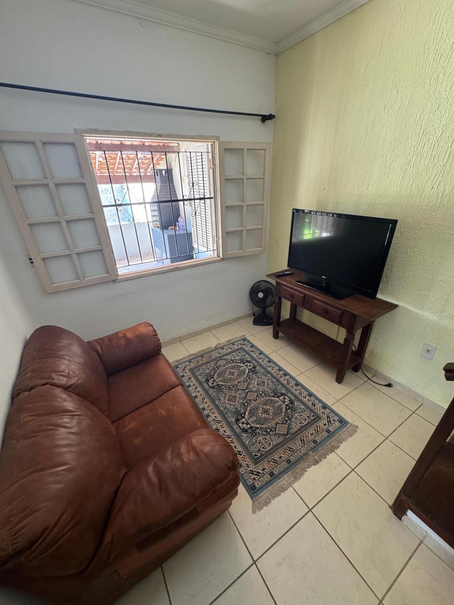 Casa Independente - *